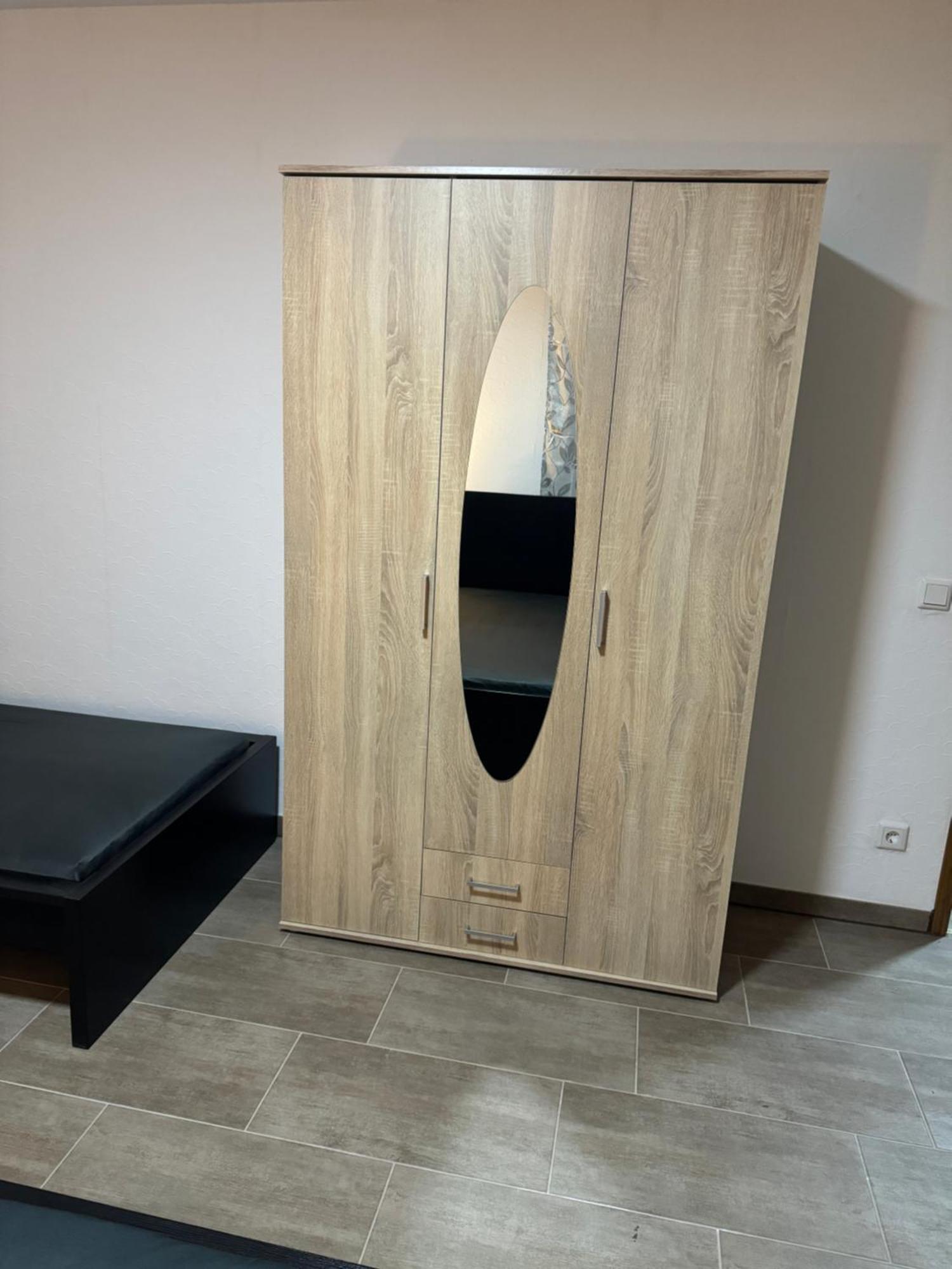 Laras Voll Ausgestattete Gartenwohnung Mit Wlan Und Tv Werne Екстер'єр фото