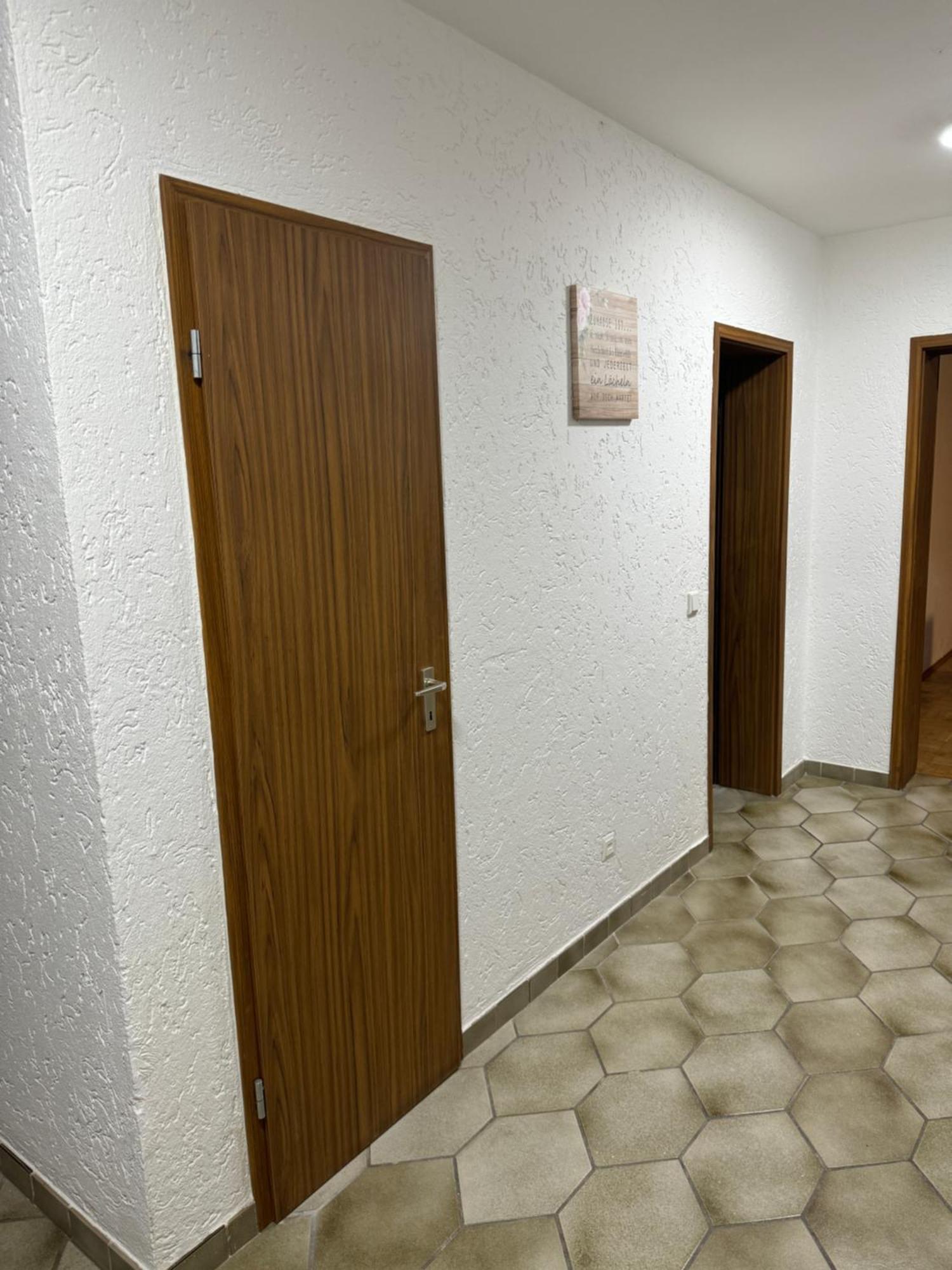 Laras Voll Ausgestattete Gartenwohnung Mit Wlan Und Tv Werne Екстер'єр фото