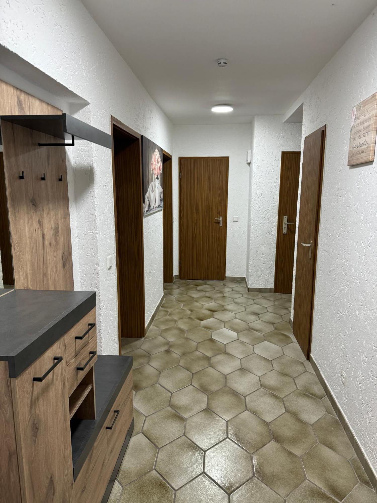 Laras Voll Ausgestattete Gartenwohnung Mit Wlan Und Tv Werne Екстер'єр фото